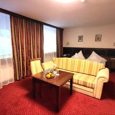 Batzenhaeusl Szálloda 4*