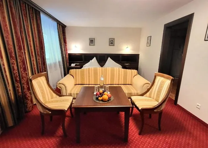 Batzenhaeusl מלון לאנס