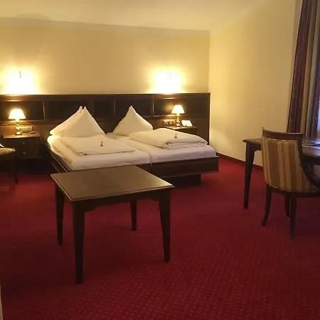Hotel Batzenhaeusl 4*