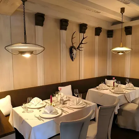 Batzenhaeusl Otel Lans