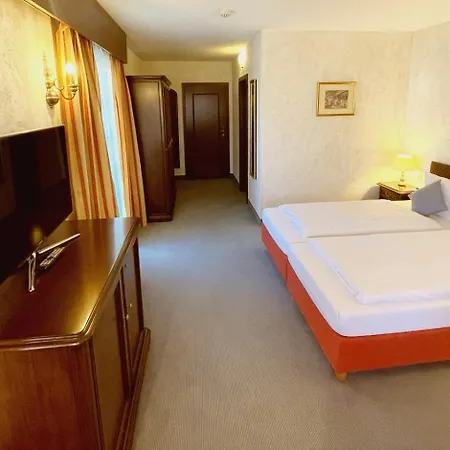 Batzenhaeusl Otel 4*